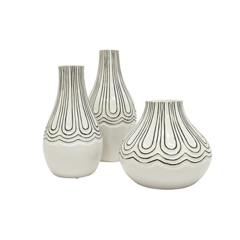 18cm x 20cm Tove Ceramic Vase - Black & White