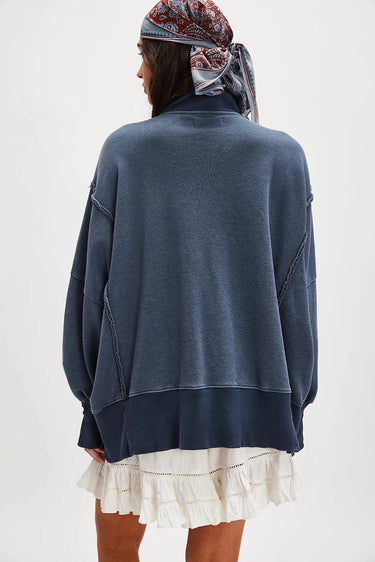 Camden Henley Pullover